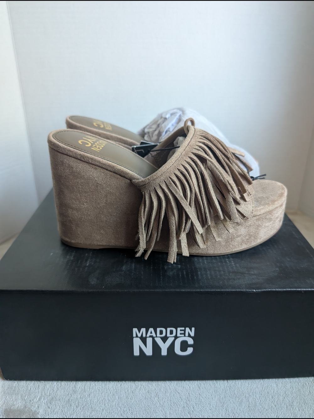 Madden NYC Taupe Fringe Slide Sandals Size 6 NIB